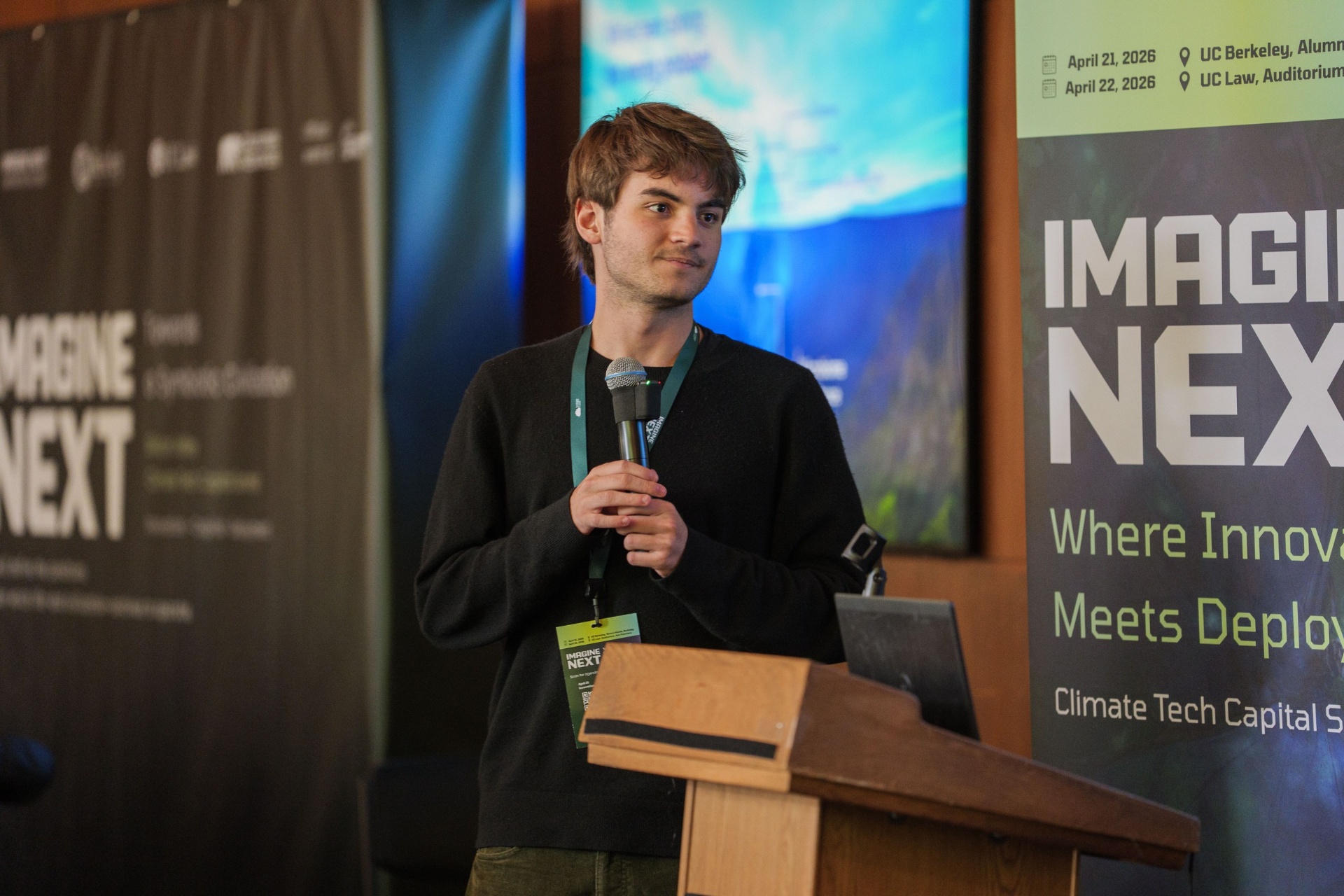 Young founder at the Imagine Next podium